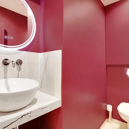 Parisian Luxury & Charm - St Germain Apartment Paris